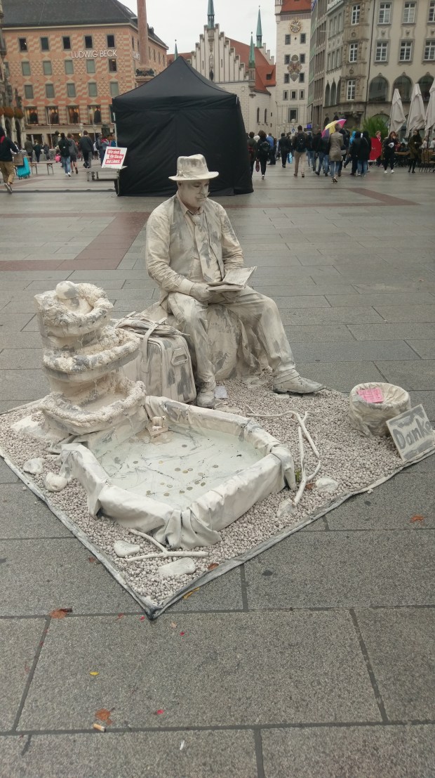 Living Statue